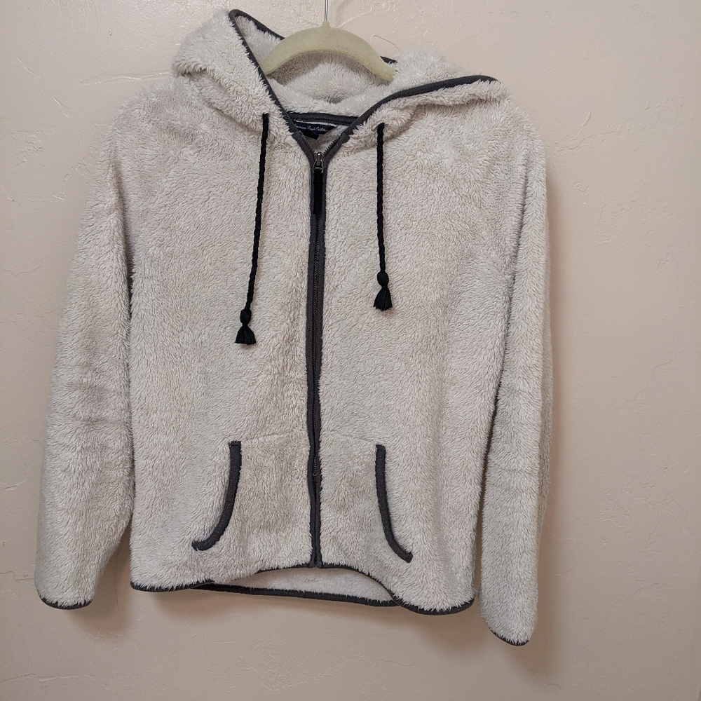 American Eagle Outfitters small cozy zip up jacket, white with grey trim